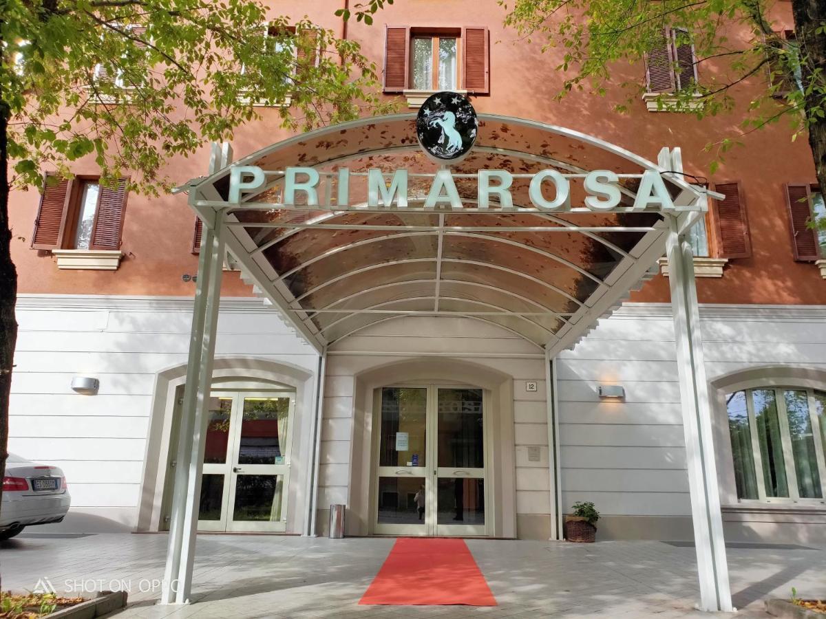 Hotel Primarosa 萨尔索马焦雷泰尔梅 外观 照片